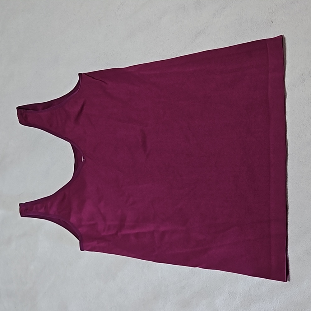 Magenta stretchy tank